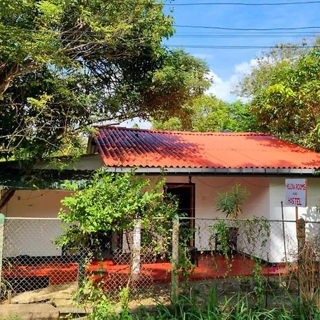 Helena Hostel ديكويلاّ تين المظهر الخارجي الصورة