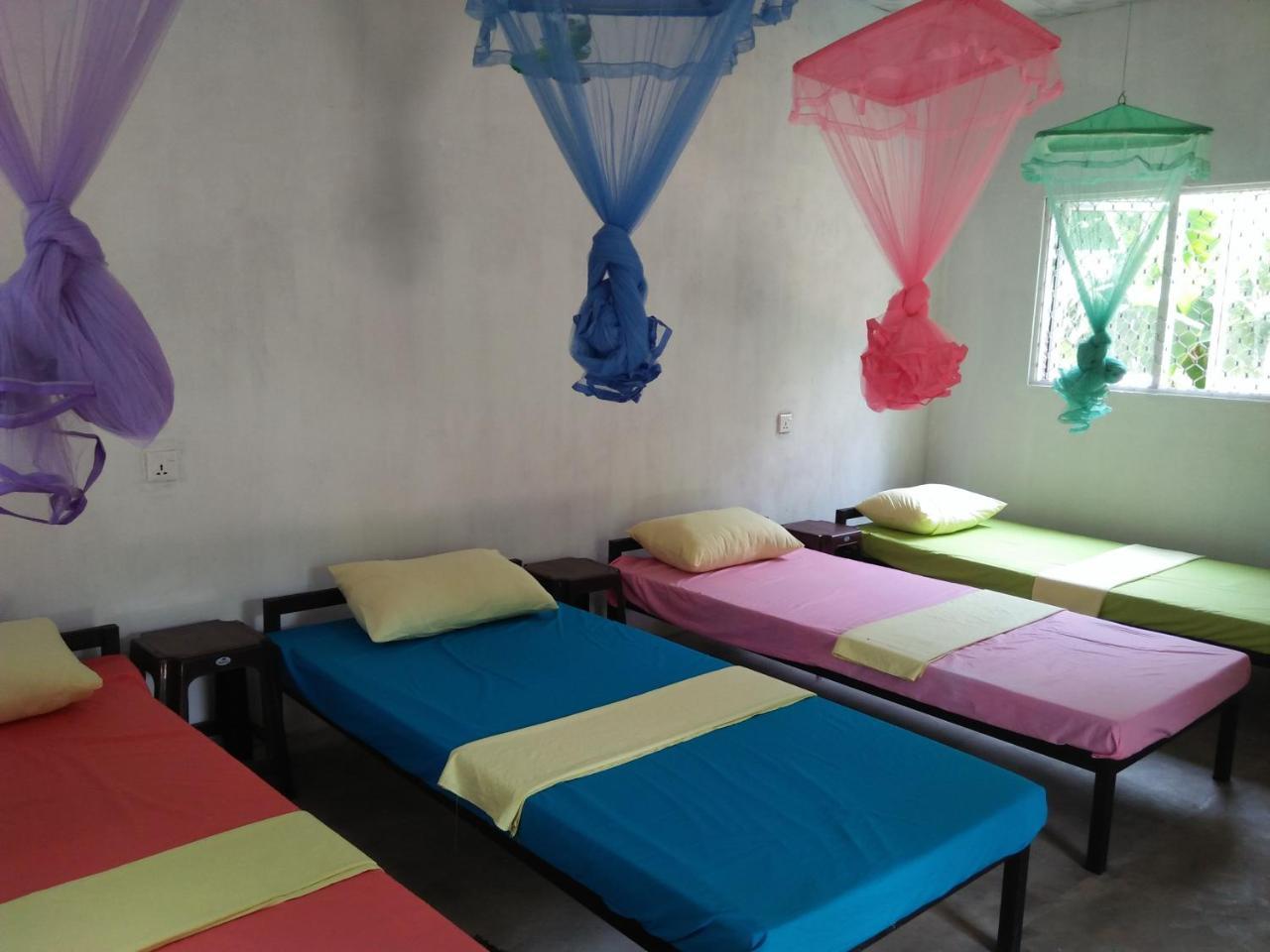Helena Hostel ديكويلاّ تين المظهر الخارجي الصورة